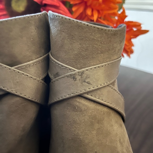 Grey Booties - Picture 2 of 4